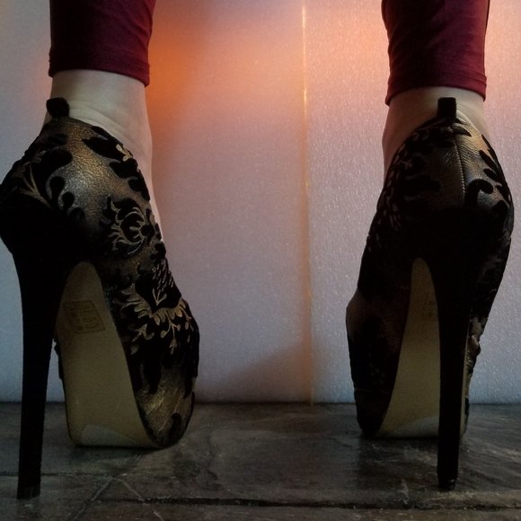 Exotic styling Paper Fox Platform Stiletto Pumps - Picture 5 of 10